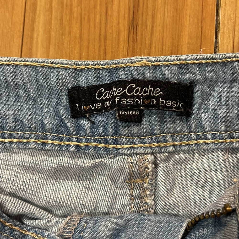 Cache  Jean shorts - Picture 2 of 4